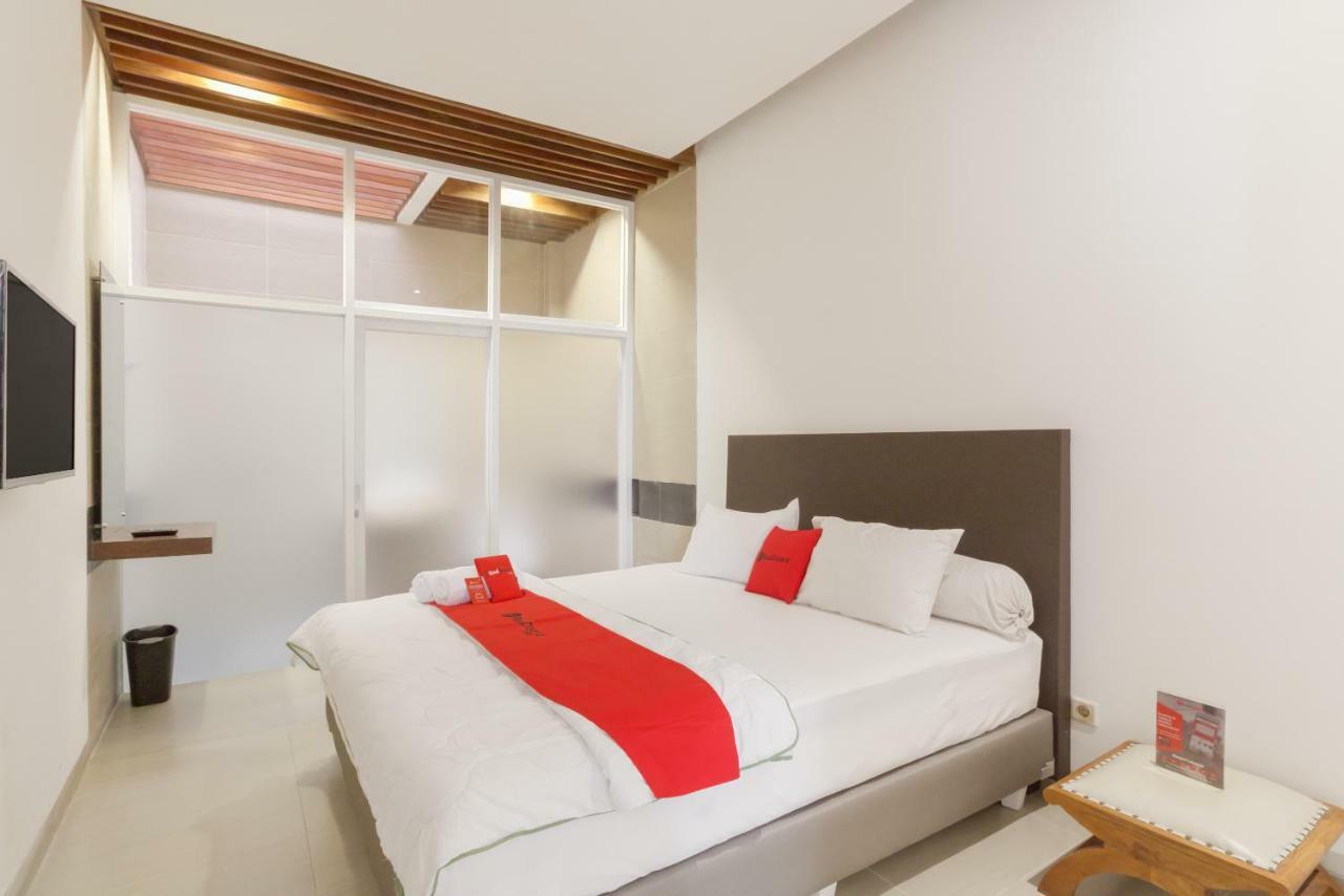 Reddoorz Plus @ Demangan Gejayan Pakualaman Exterior photo